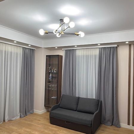 Tbilisi Hilton Apartment Exterior photo